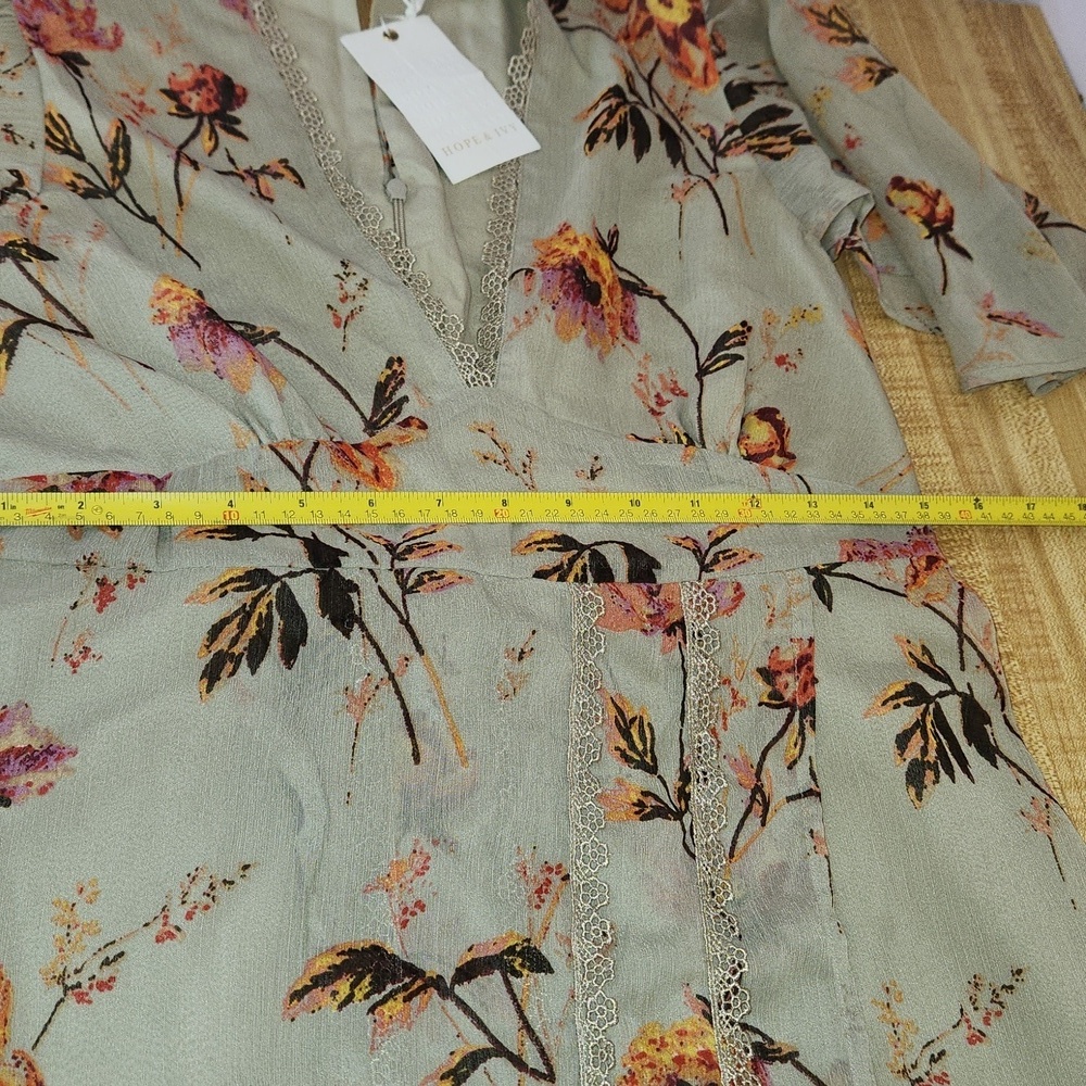HOPE & IVY Maternity Women’s Floral Circular Sleeve V Neck Empire Waist, size 10 - Picture 11 of 11